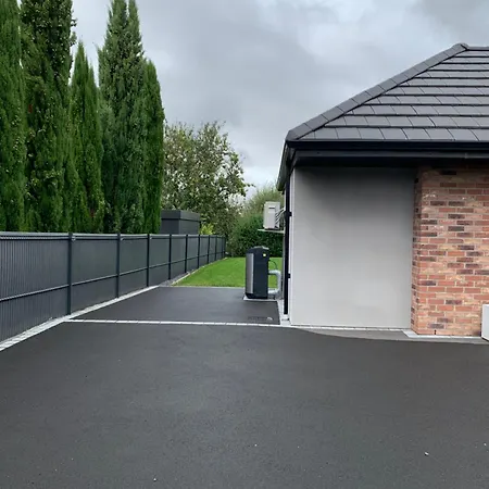 Les De Lily 1 Bed & Breakfast